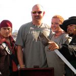 stc-id0115-pirate-ship-tour-and-dinner-02
